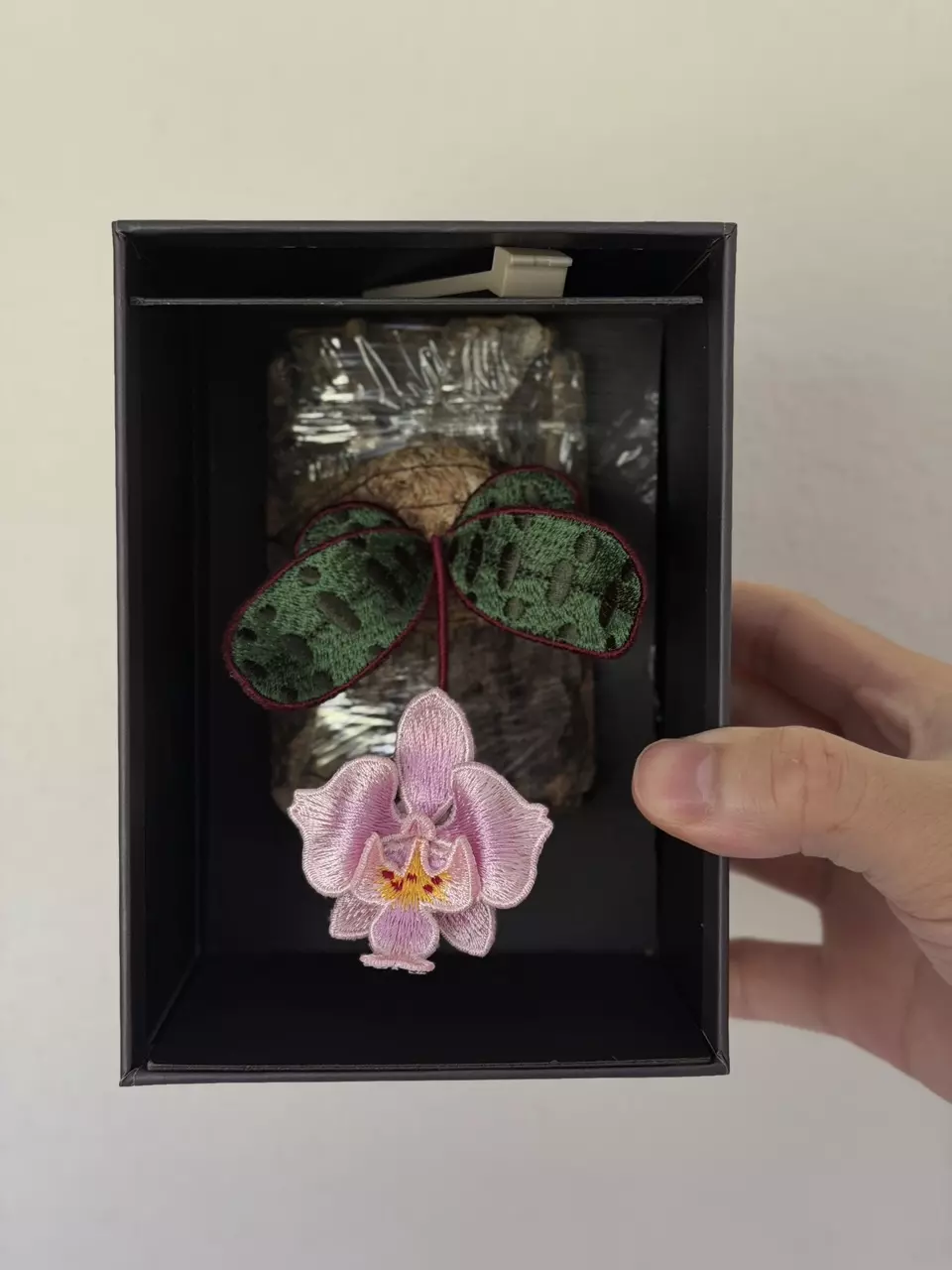 A1 Orchid embroidered magnet thumbnail