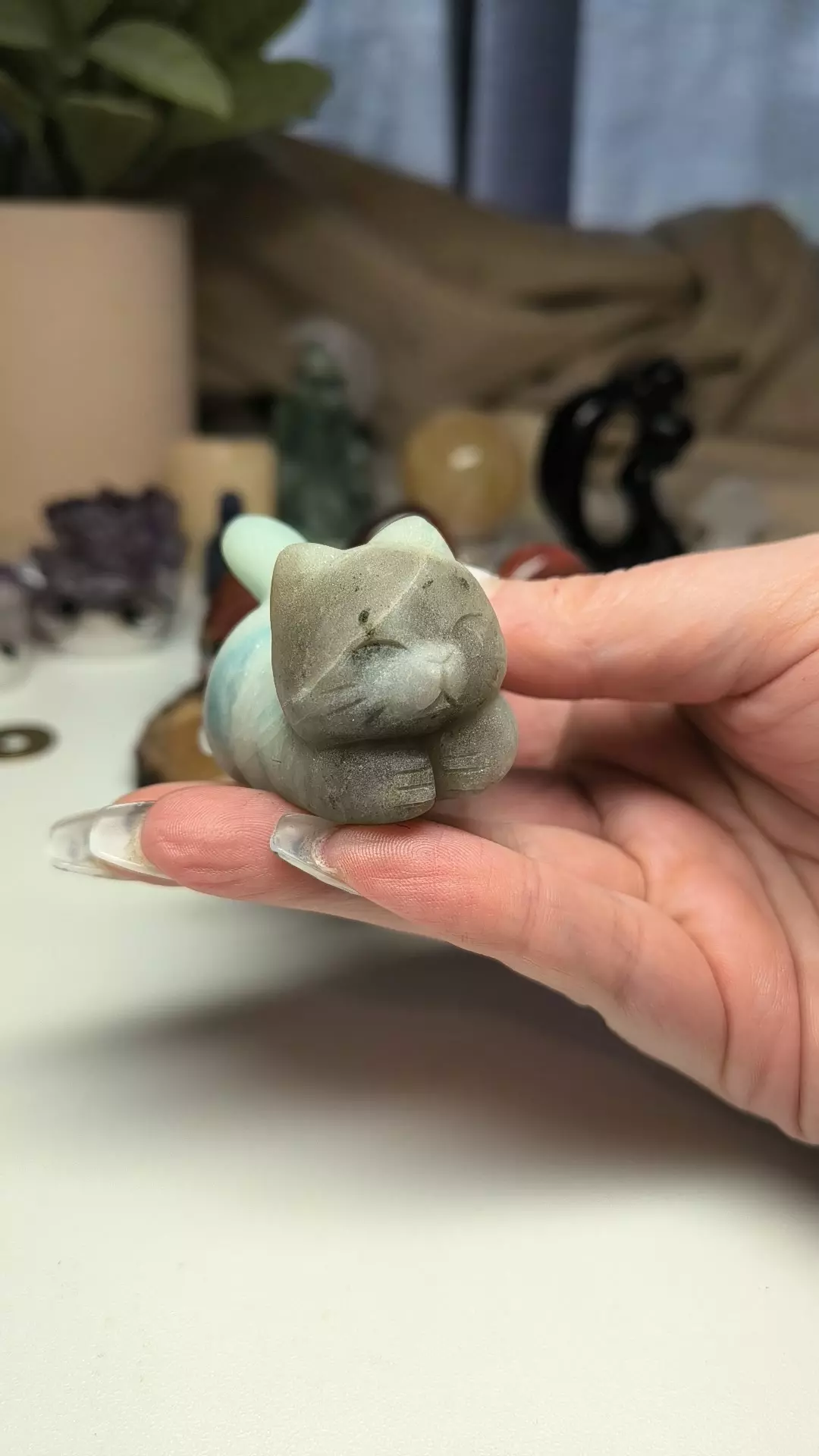 Caribbean calcite Kitty thumbnail