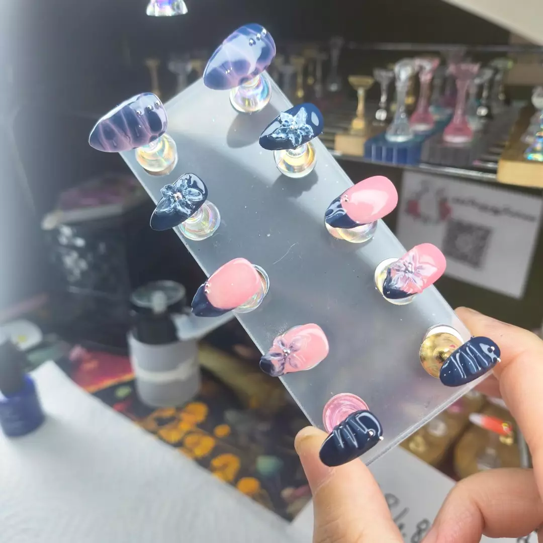 "Classy & Sassy" NAILS thumbnail