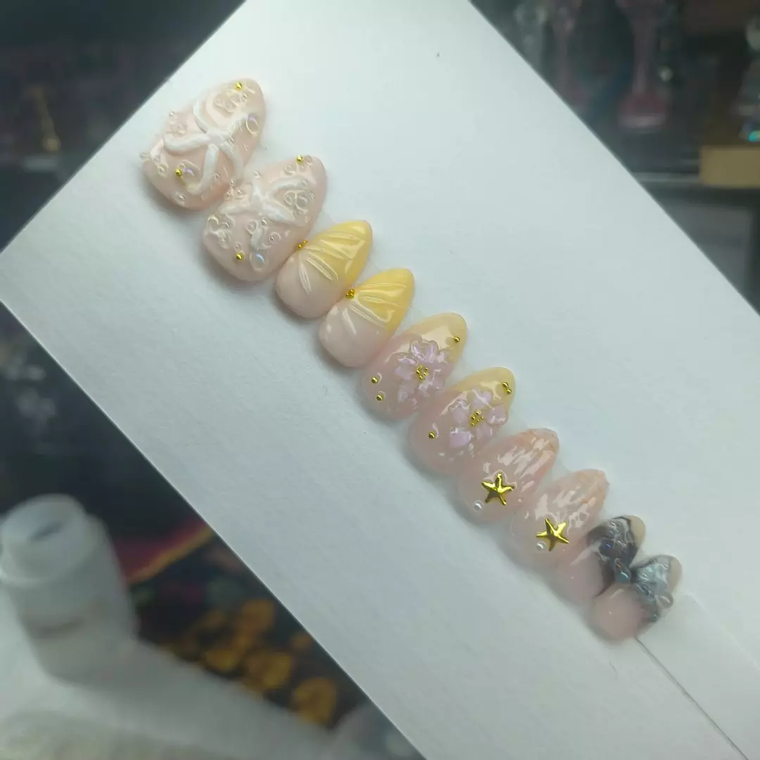 "Beach Babe"  NAILS thumbnail