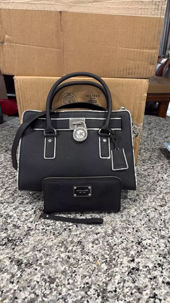 Michael Kors Hamilton Tote w/Wallet thumbnail