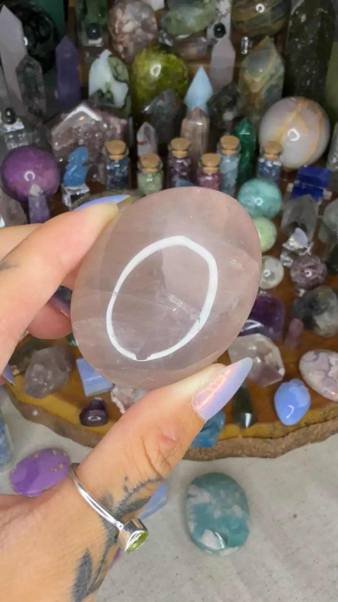 HQ rose quartz palm w asterism 19 thumbnail