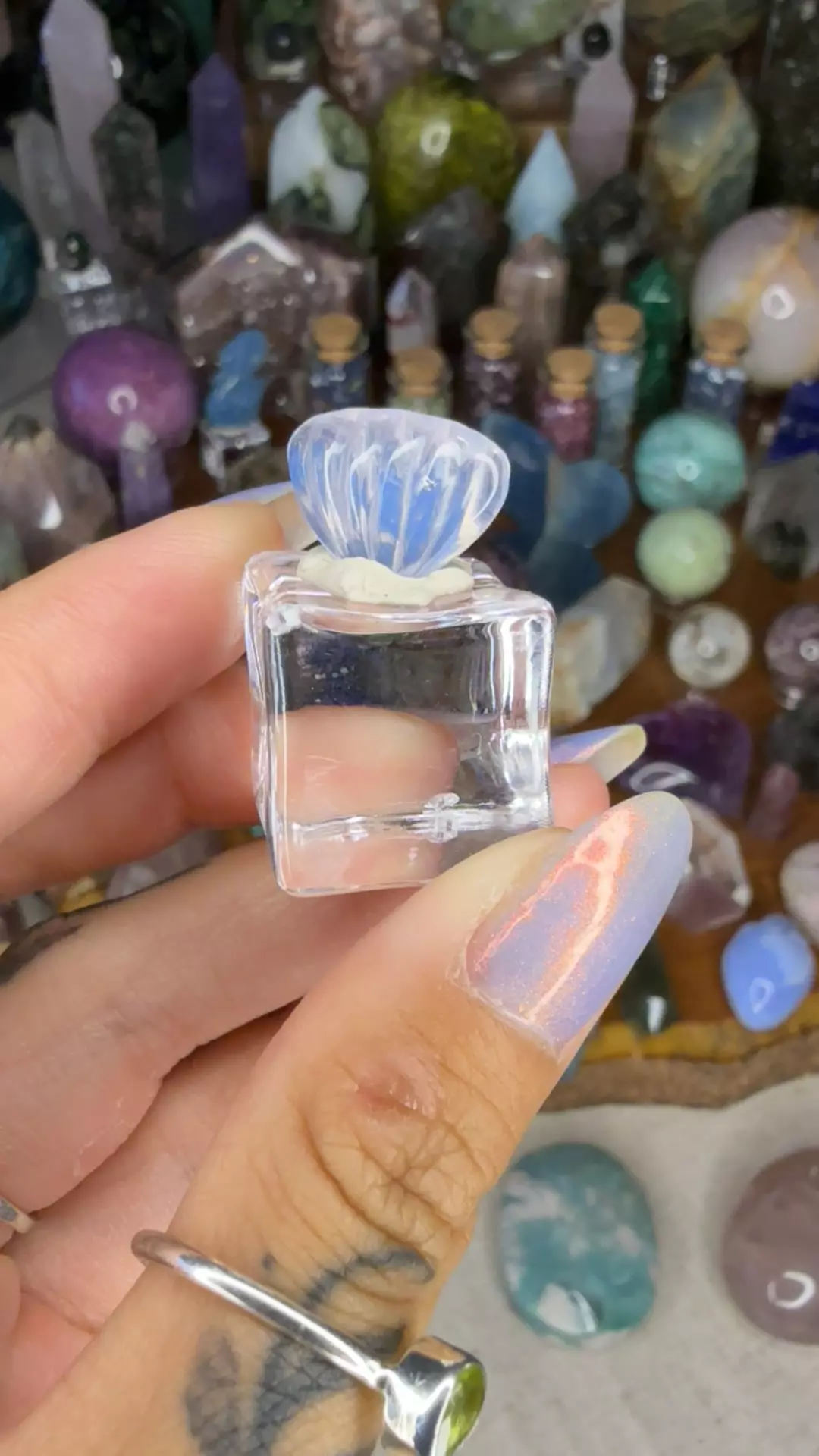 Mini lavender moon quartz shell 24 thumbnail