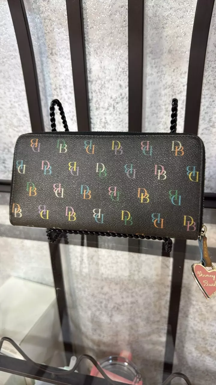 Dooney & Bourke Heart Series Long Zip thumbnail