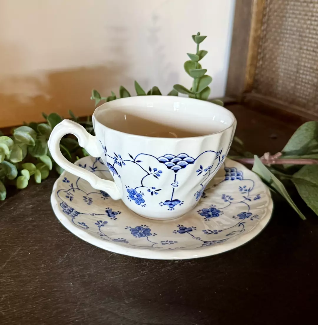 Finlandia teacup thumbnail