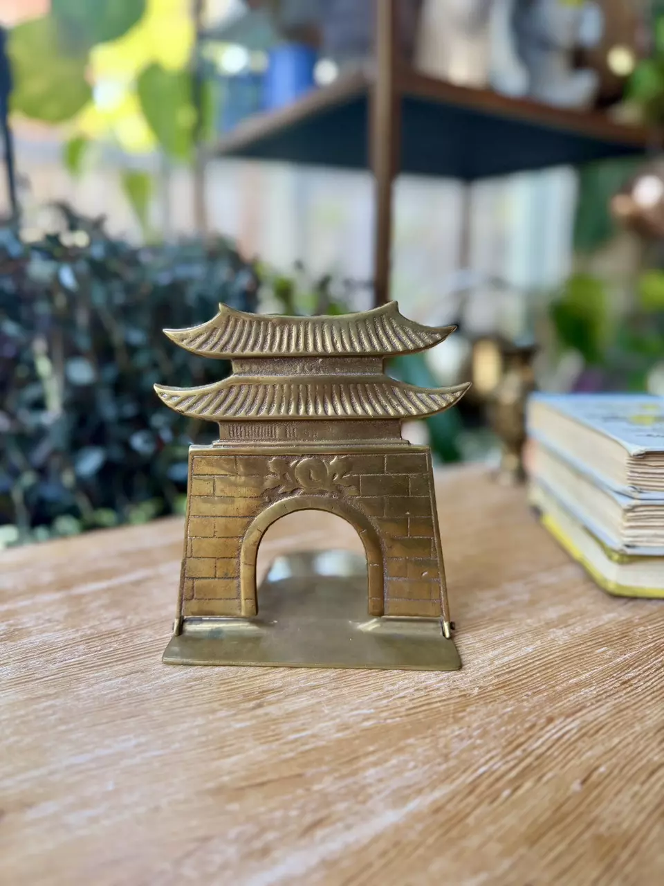 Brass folding bookend thumbnail