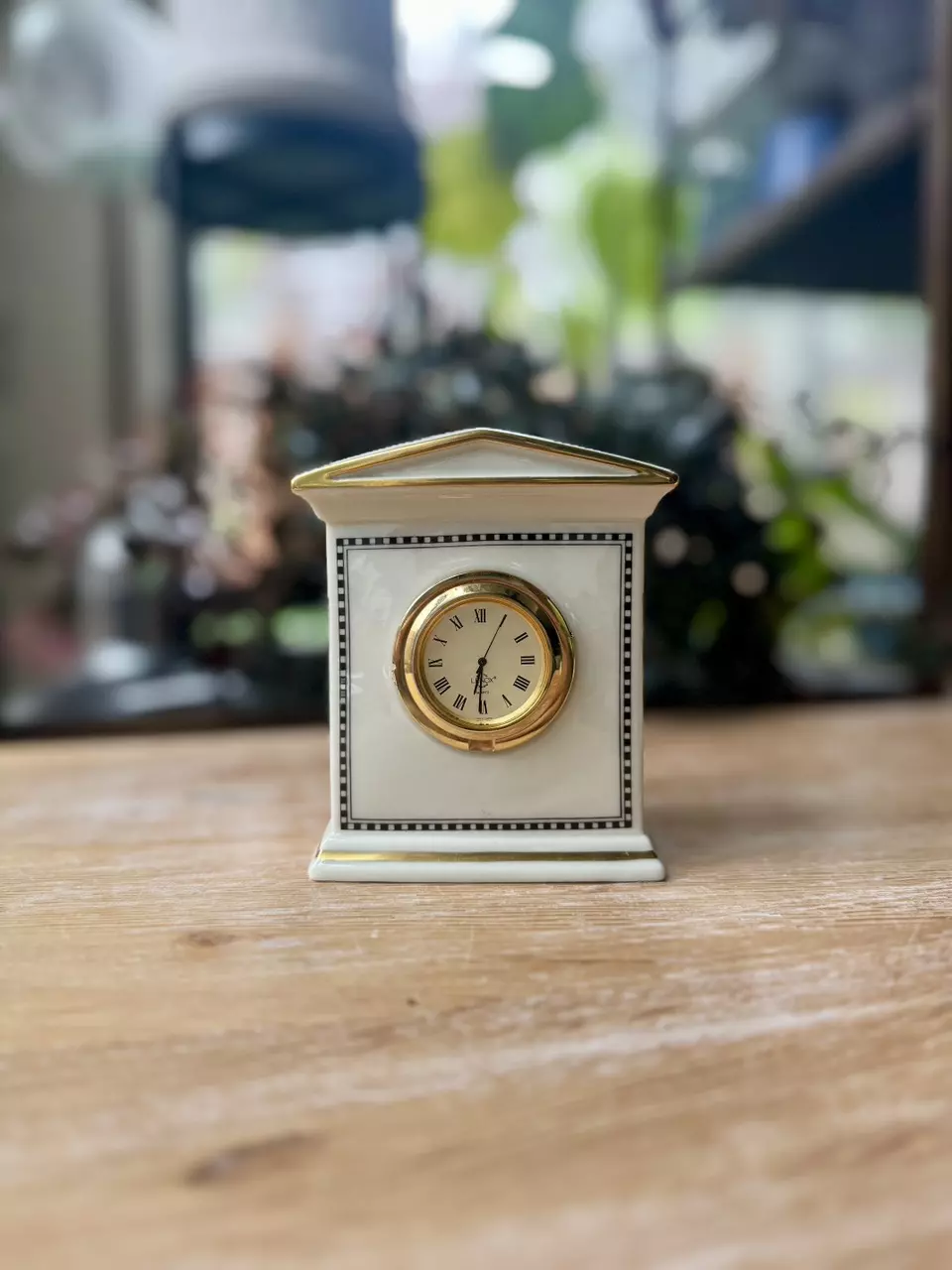 Lenox Forum Black clock thumbnail