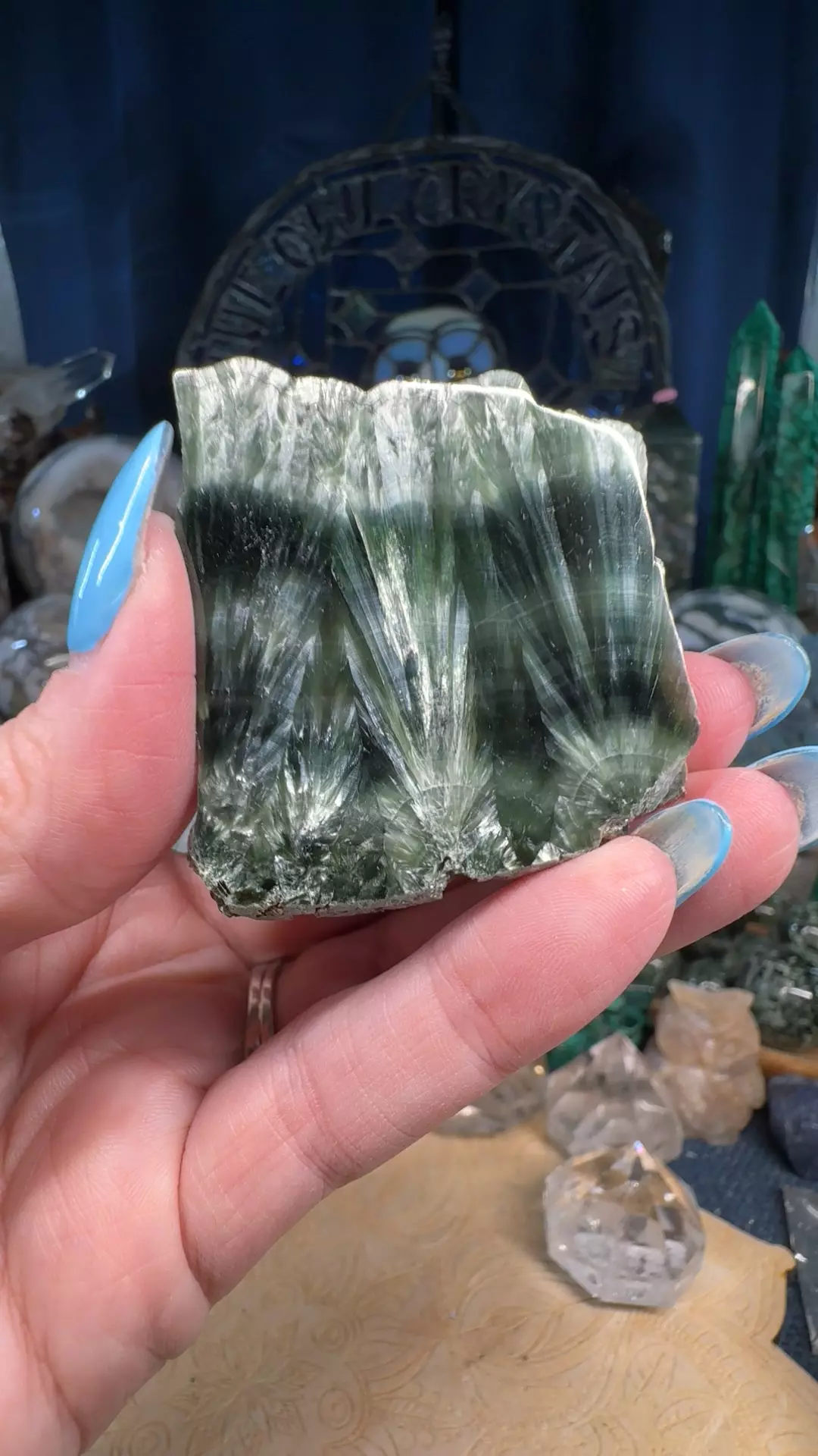 Seraphinite 16AH thumbnail