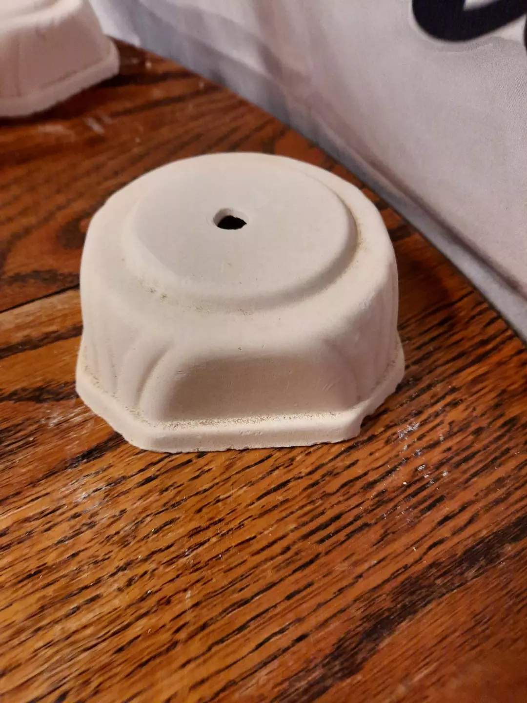 Plant stand thumbnail