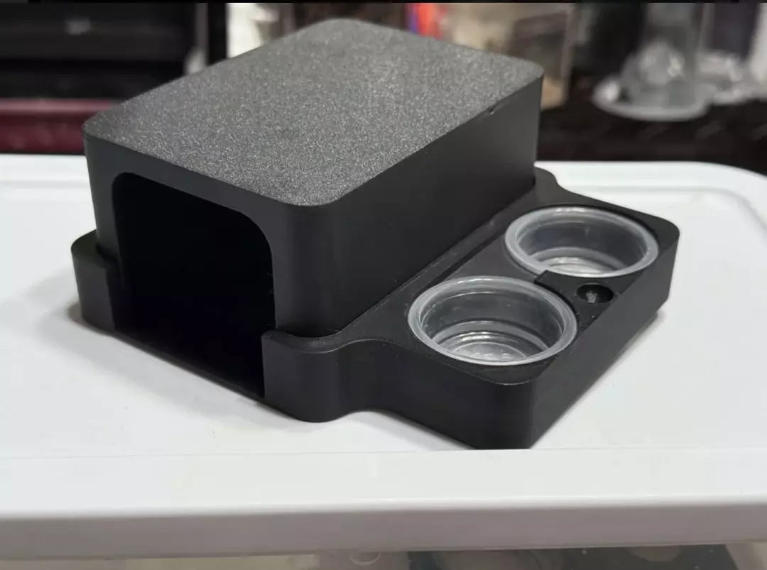 Medium hide/food dish thumbnail