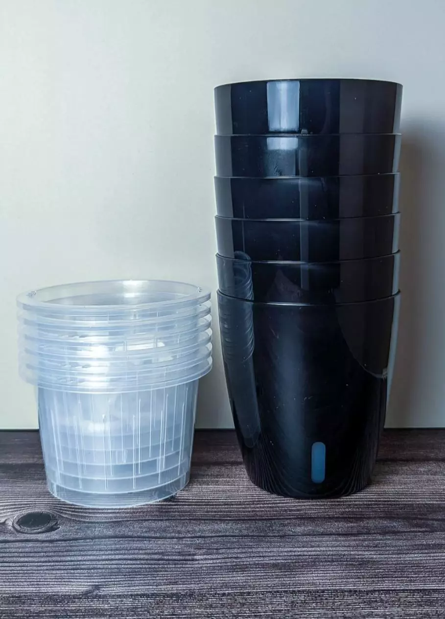 Set of 6 5" pots - black thumbnail