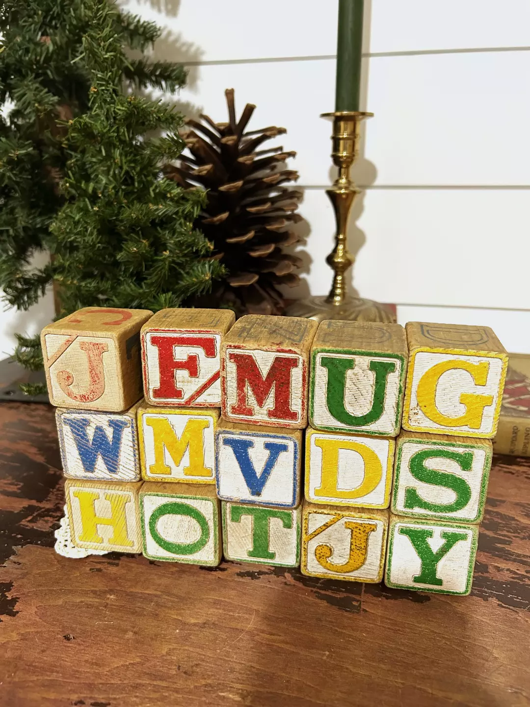 Set of 15 wooden vintage blocks  thumbnail
