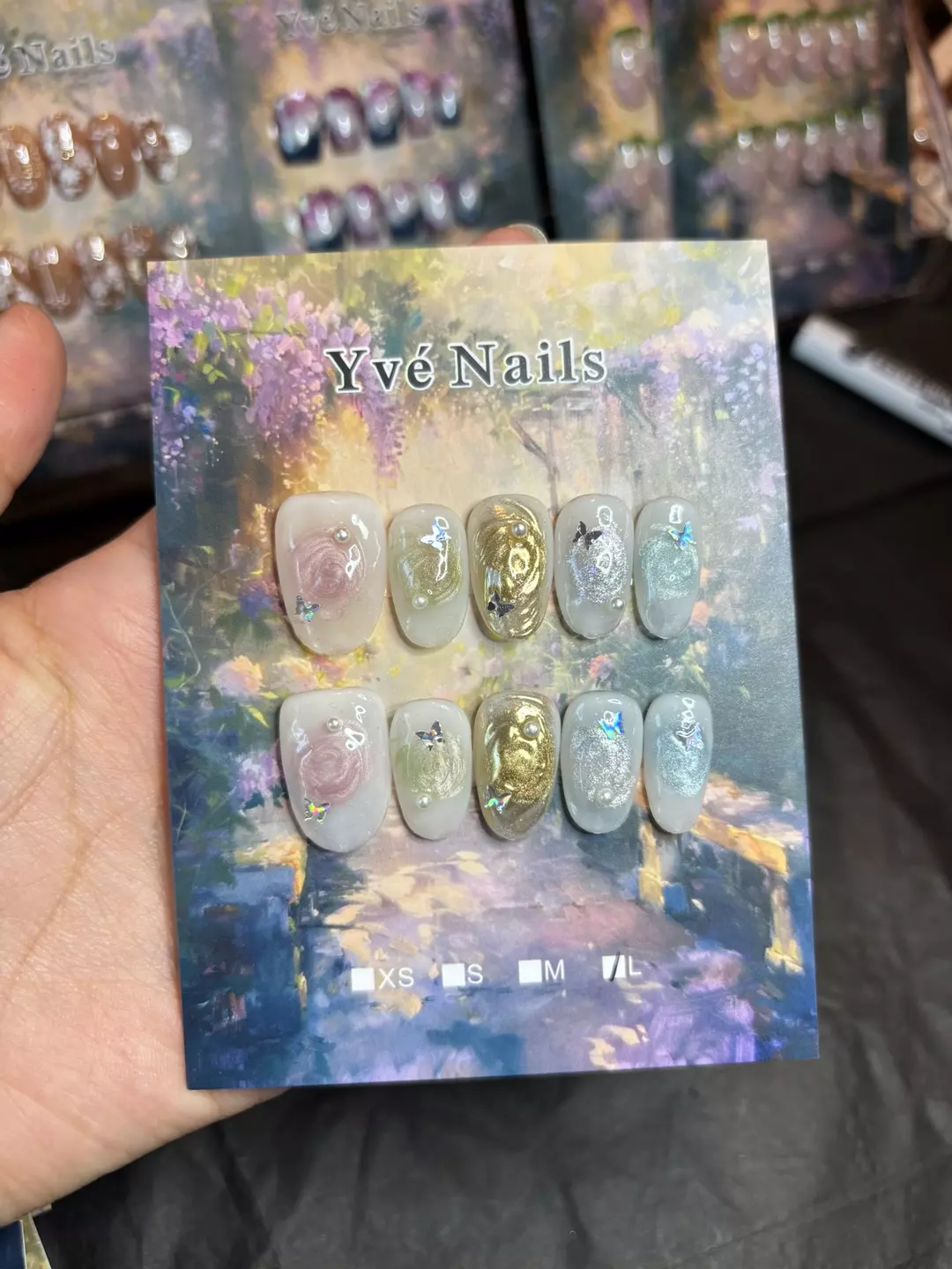 Size large thumbnail