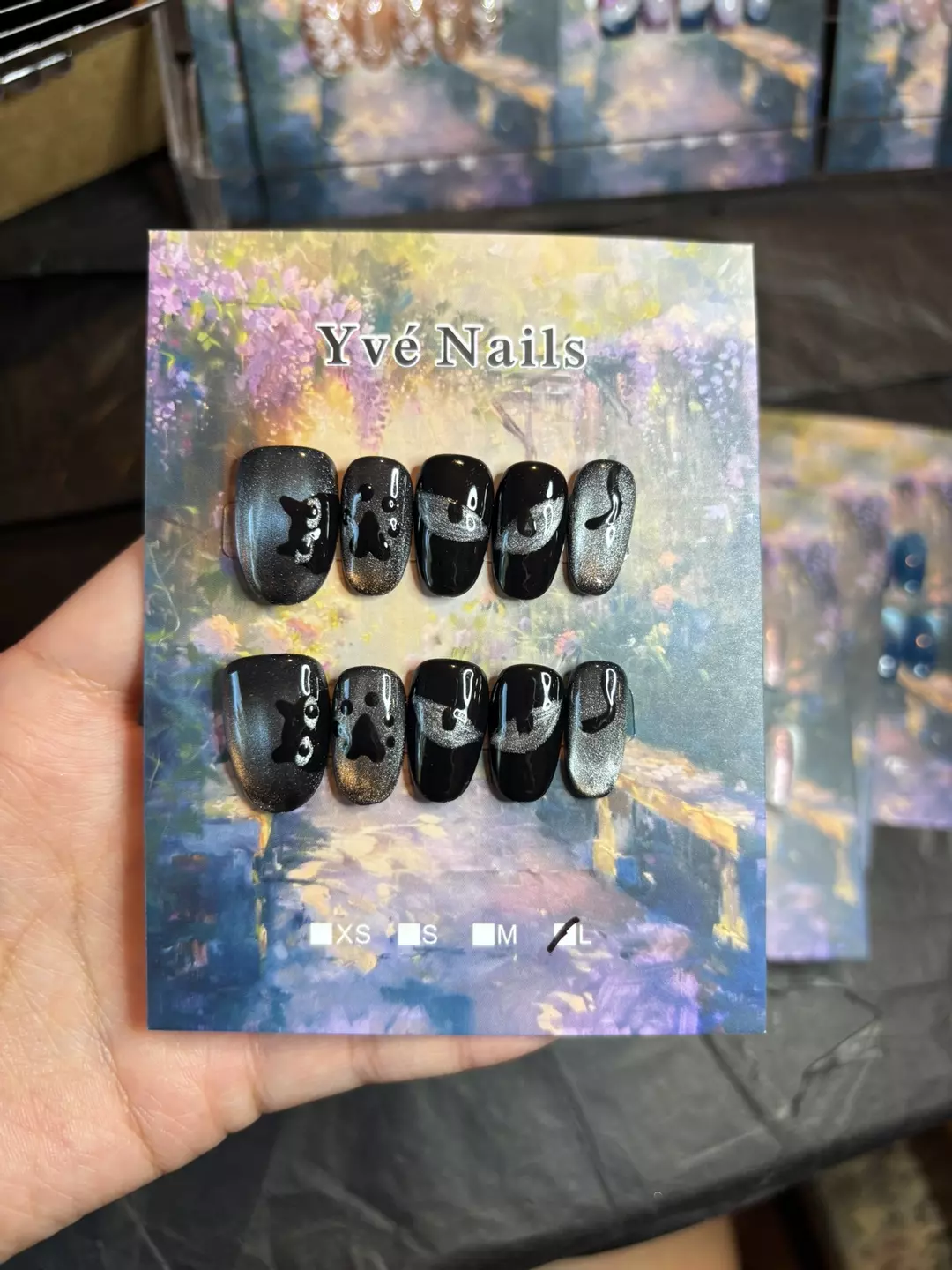 Size large thumbnail