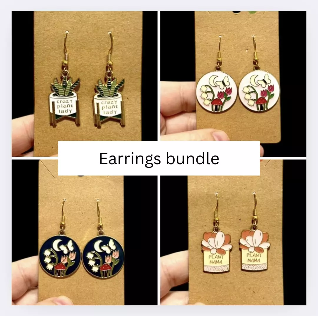 Earrings bundle (4 total) thumbnail