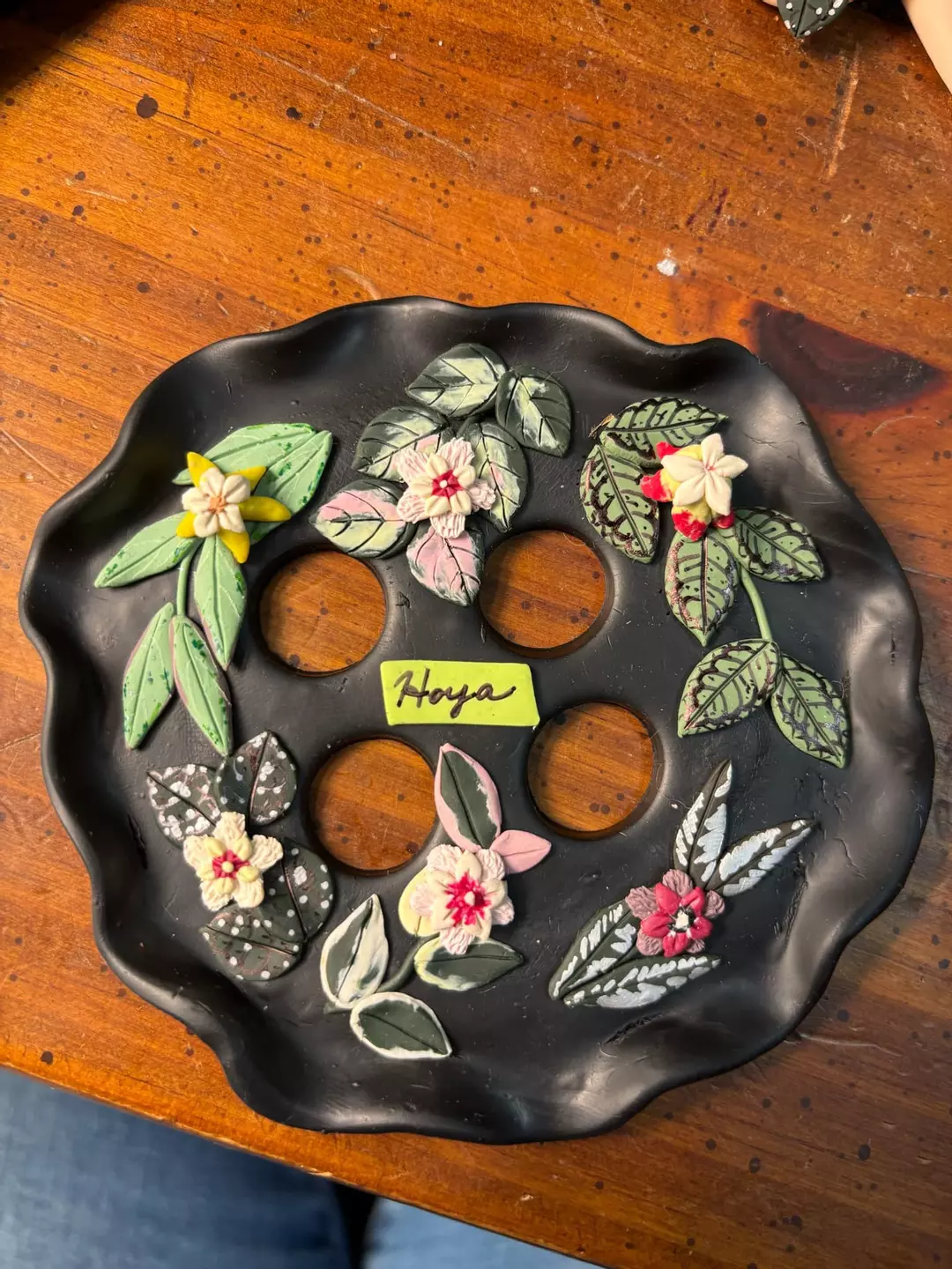 Hoya Prop Dish thumbnail