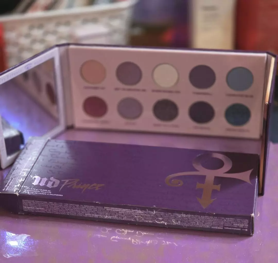 URBAN DECAY PRINCE PALETTE thumbnail