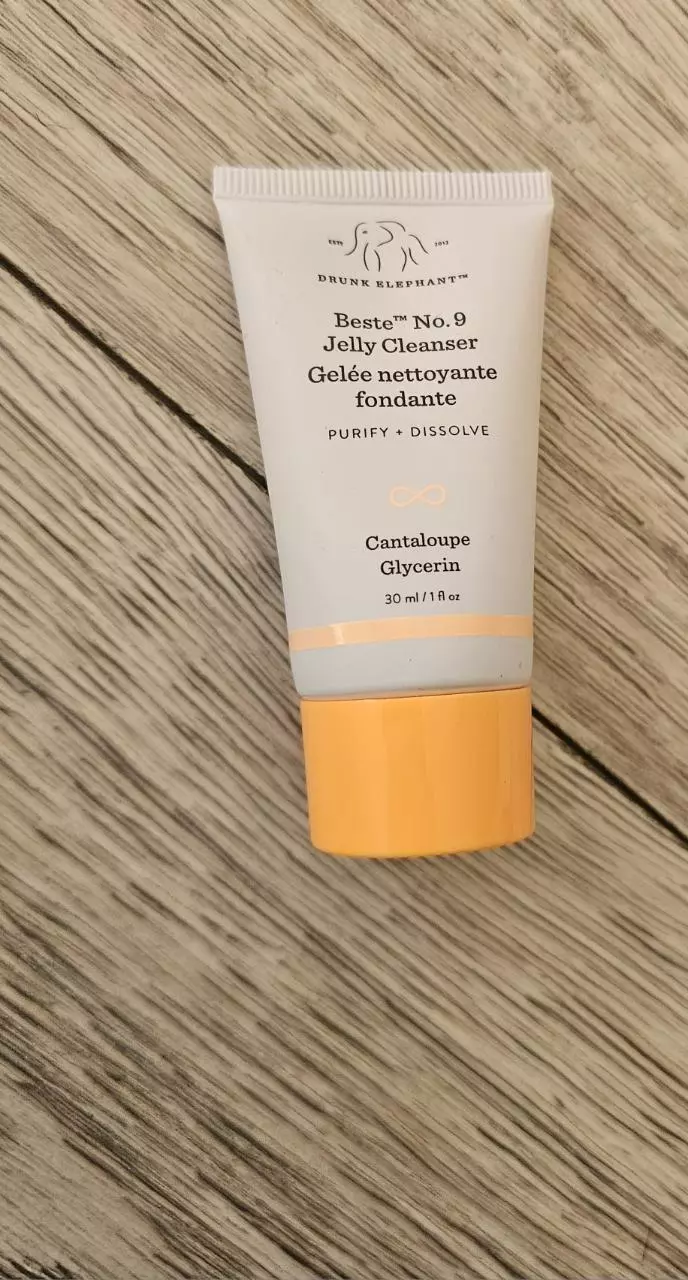 Drunk elephant jelly Cleanser  thumbnail