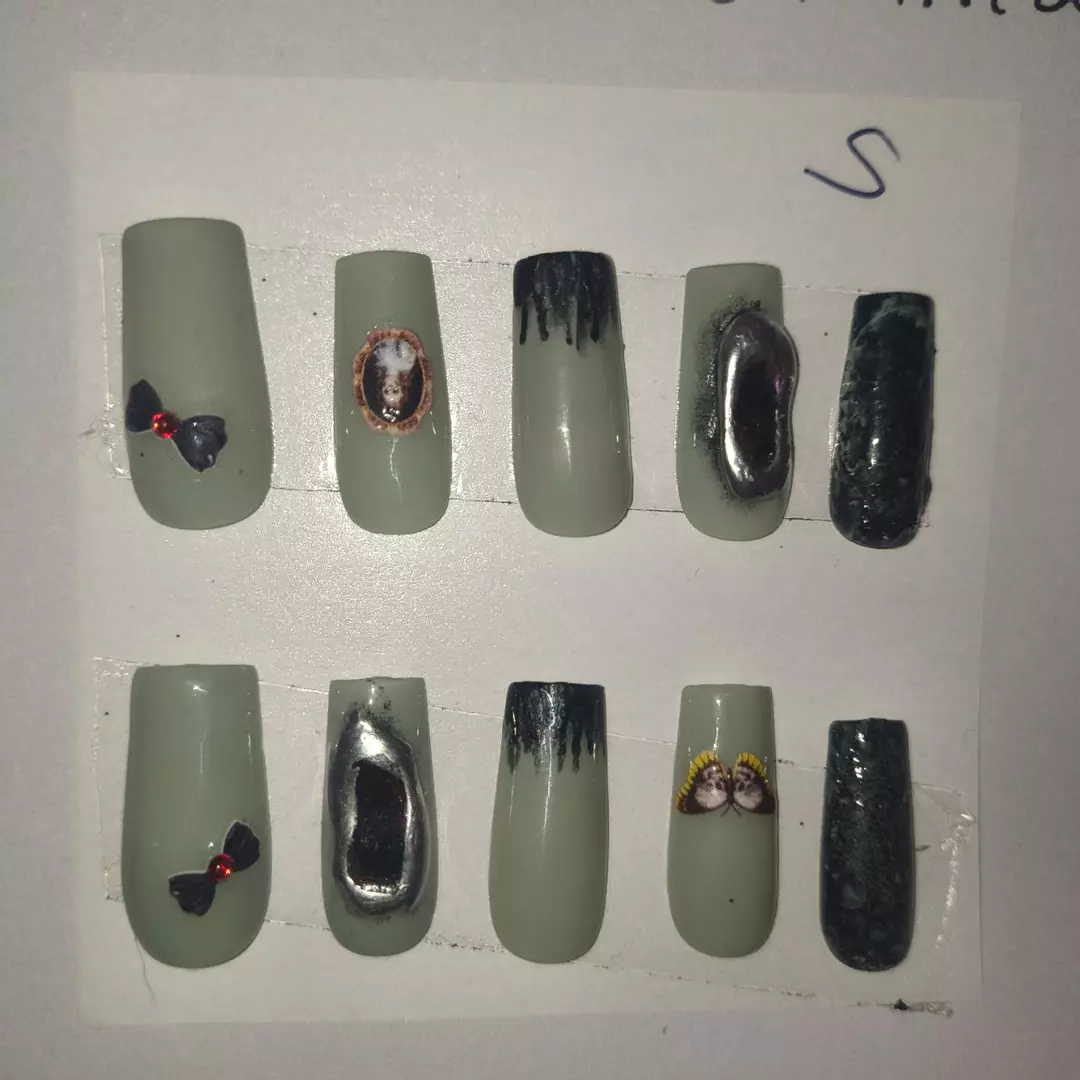 Size Small  thumbnail