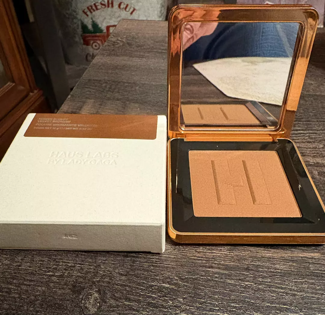 Haus Labs By Lady Gaga Power Sculpt Velvet Bronzer Medium Level 8 Acacia Ember thumbnail