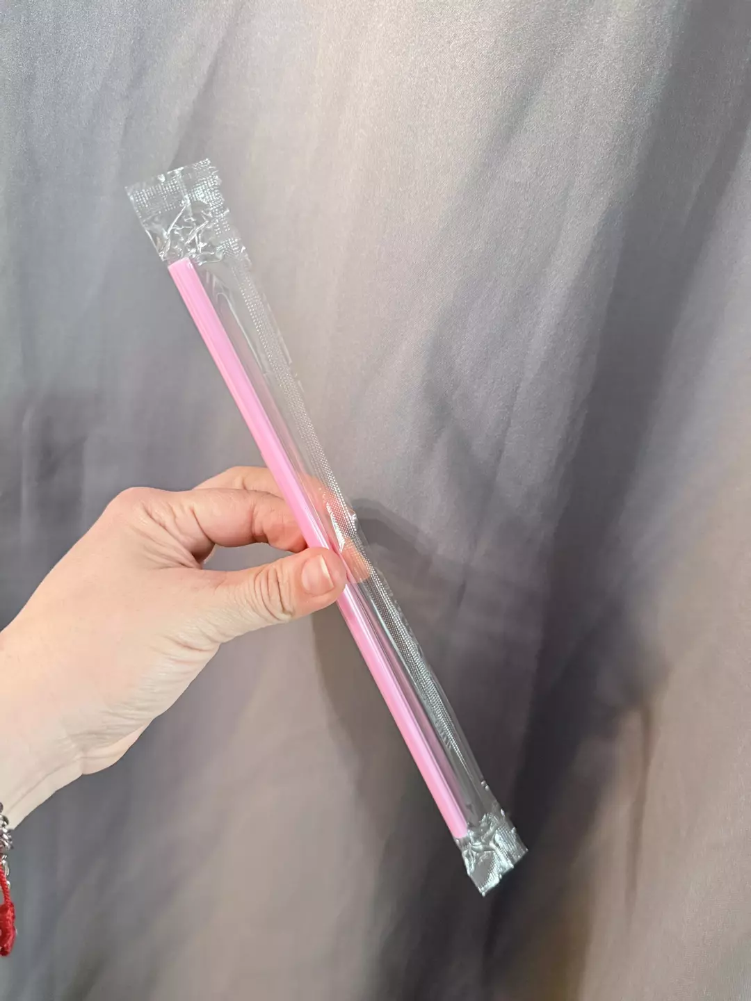 Pack of 15 Heart hards plastic straws for support thumbnail