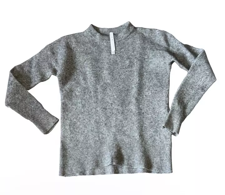 BABATON MERINO WOOL CREW NECK SWEATER IN EUC MSRP $269 thumbnail