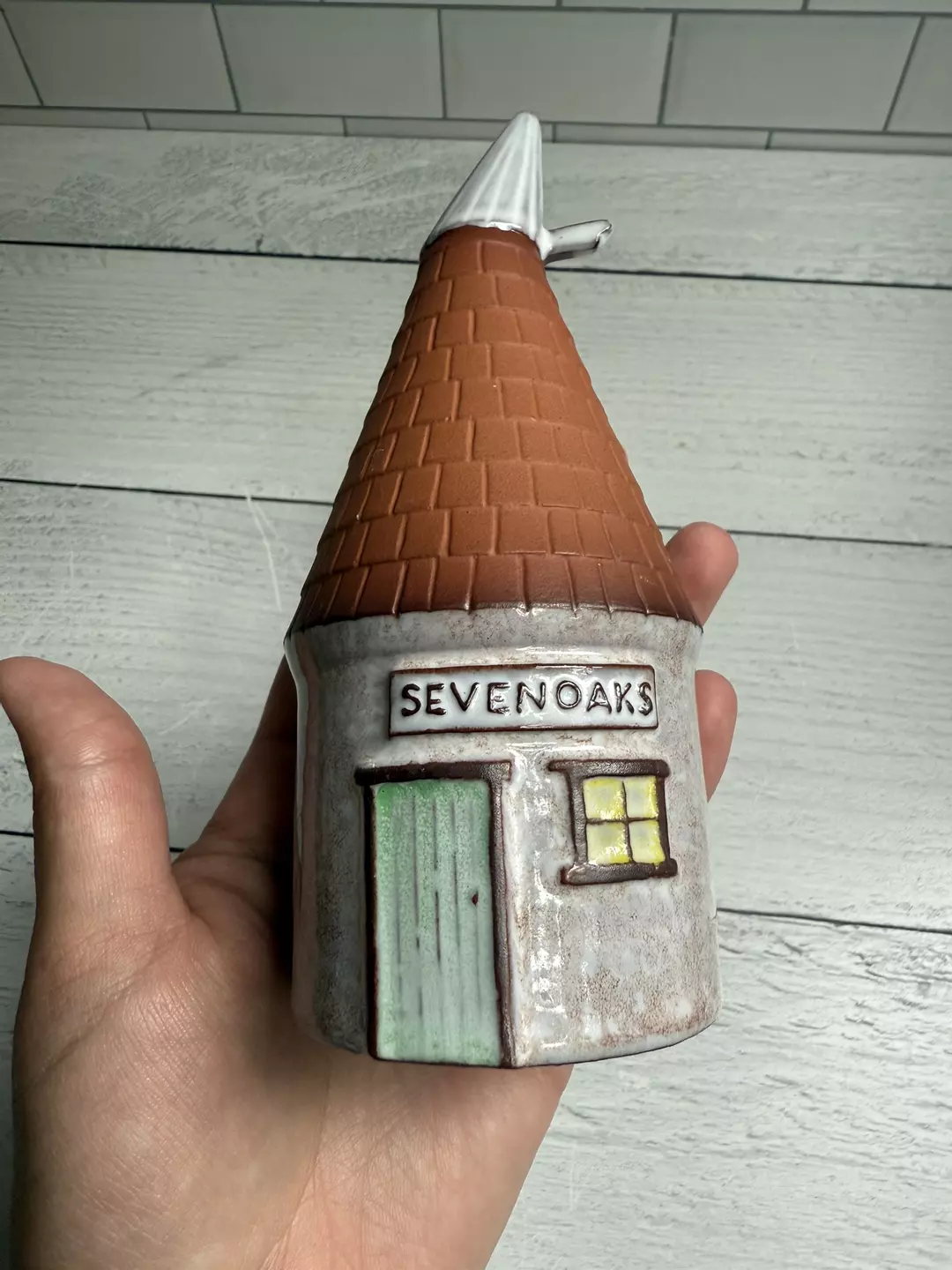 Frank Berry Pottery Oast House thumbnail