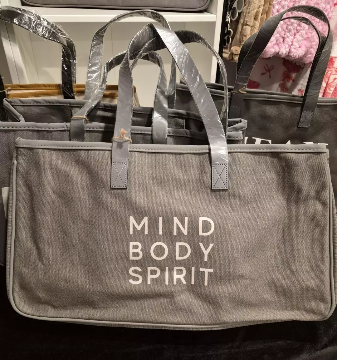 Tote 11 20x11x6 thumbnail