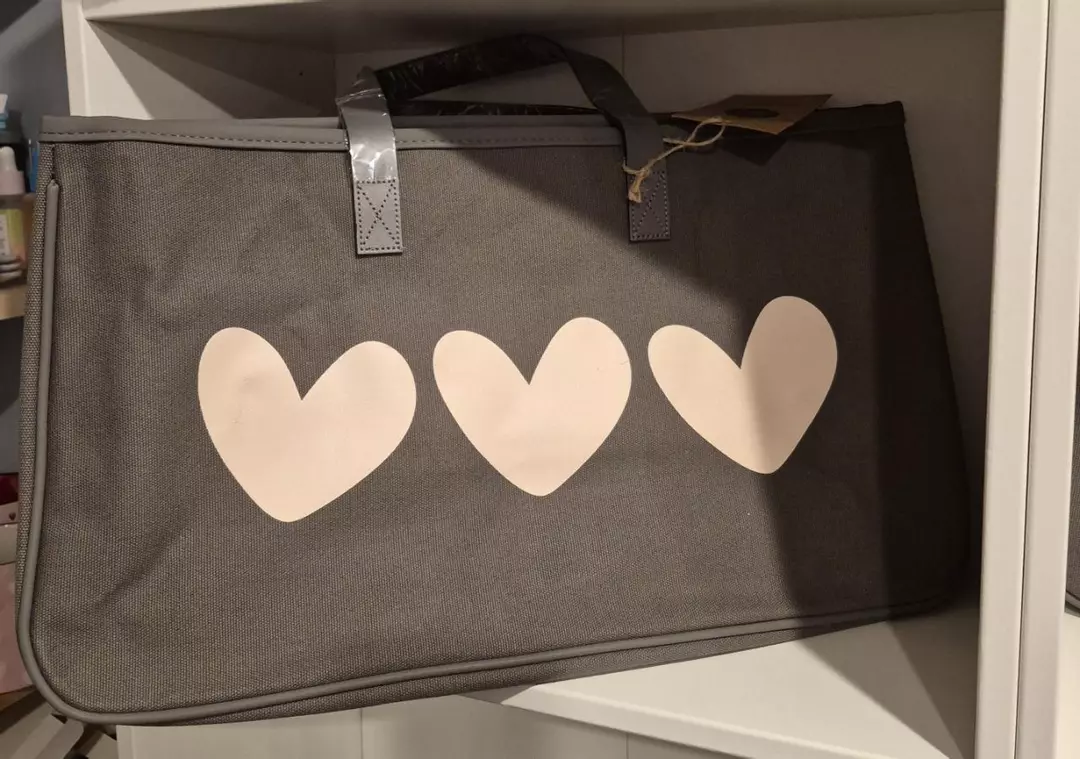 Tote 12 20x11x6 thumbnail