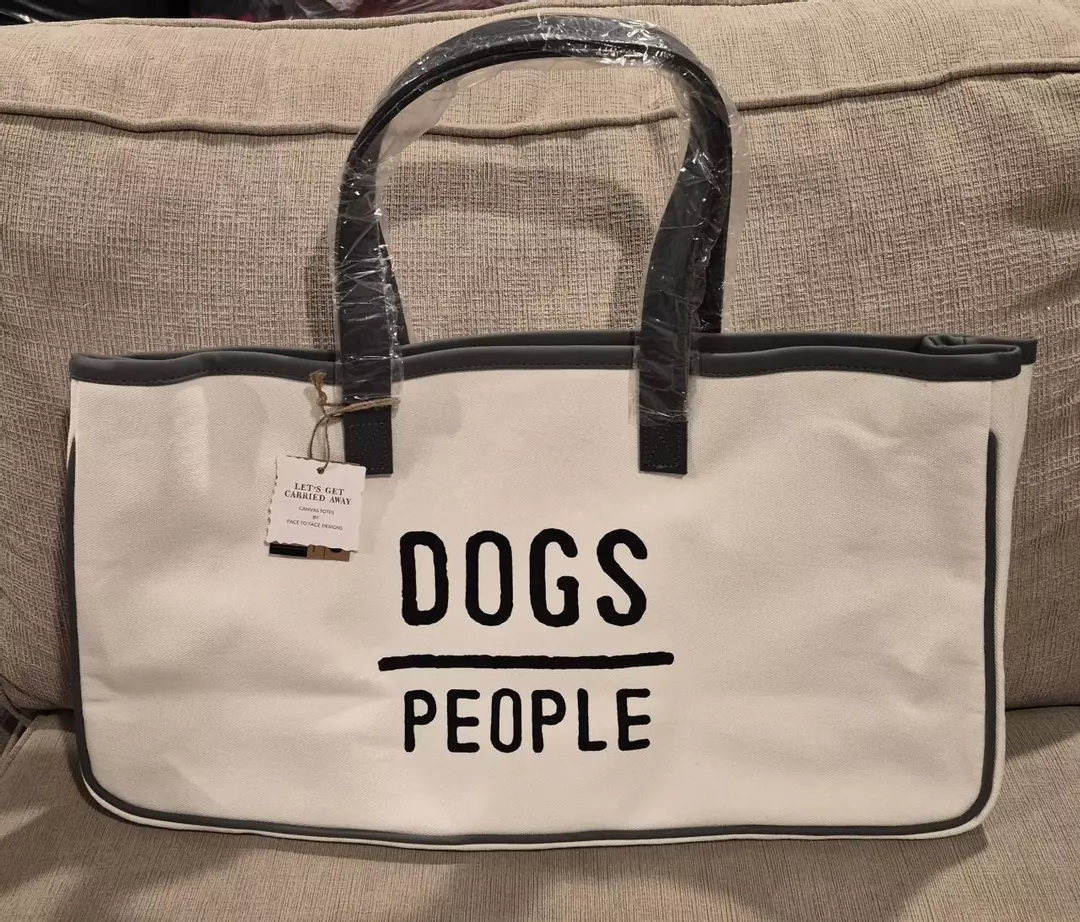 Tote 8 20x11x6 thumbnail