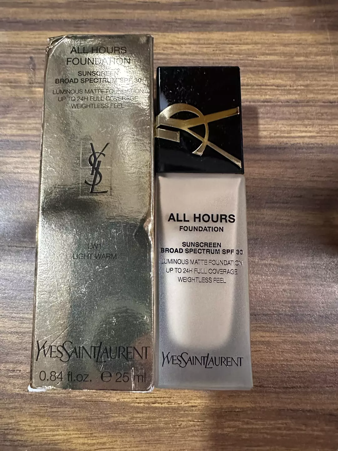 YSL ALL HOURS FOUNDATION LW1 thumbnail