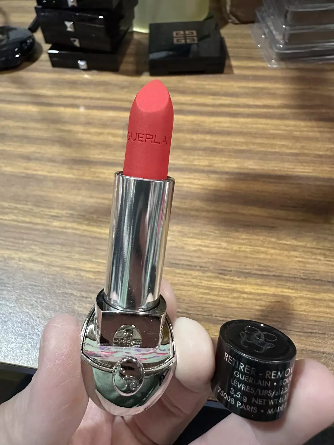 Guerlain lipstick - only tester cap thumbnail
