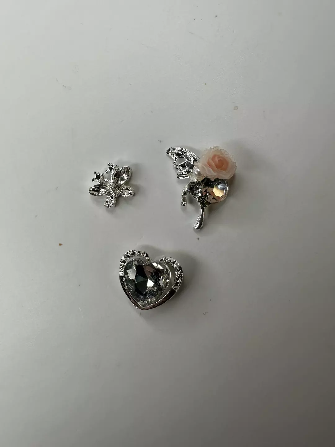 Metal nail charms thumbnail