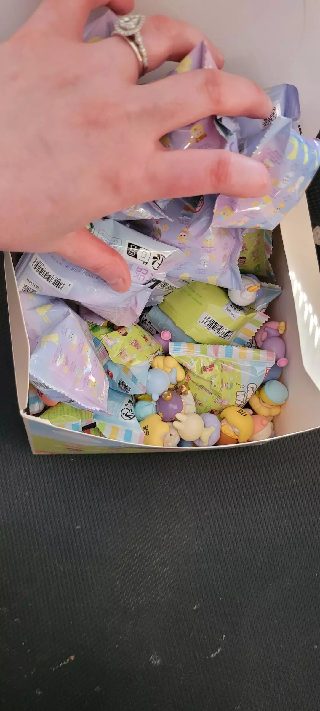 5 surprise popbeans (no duplicate) thumbnail