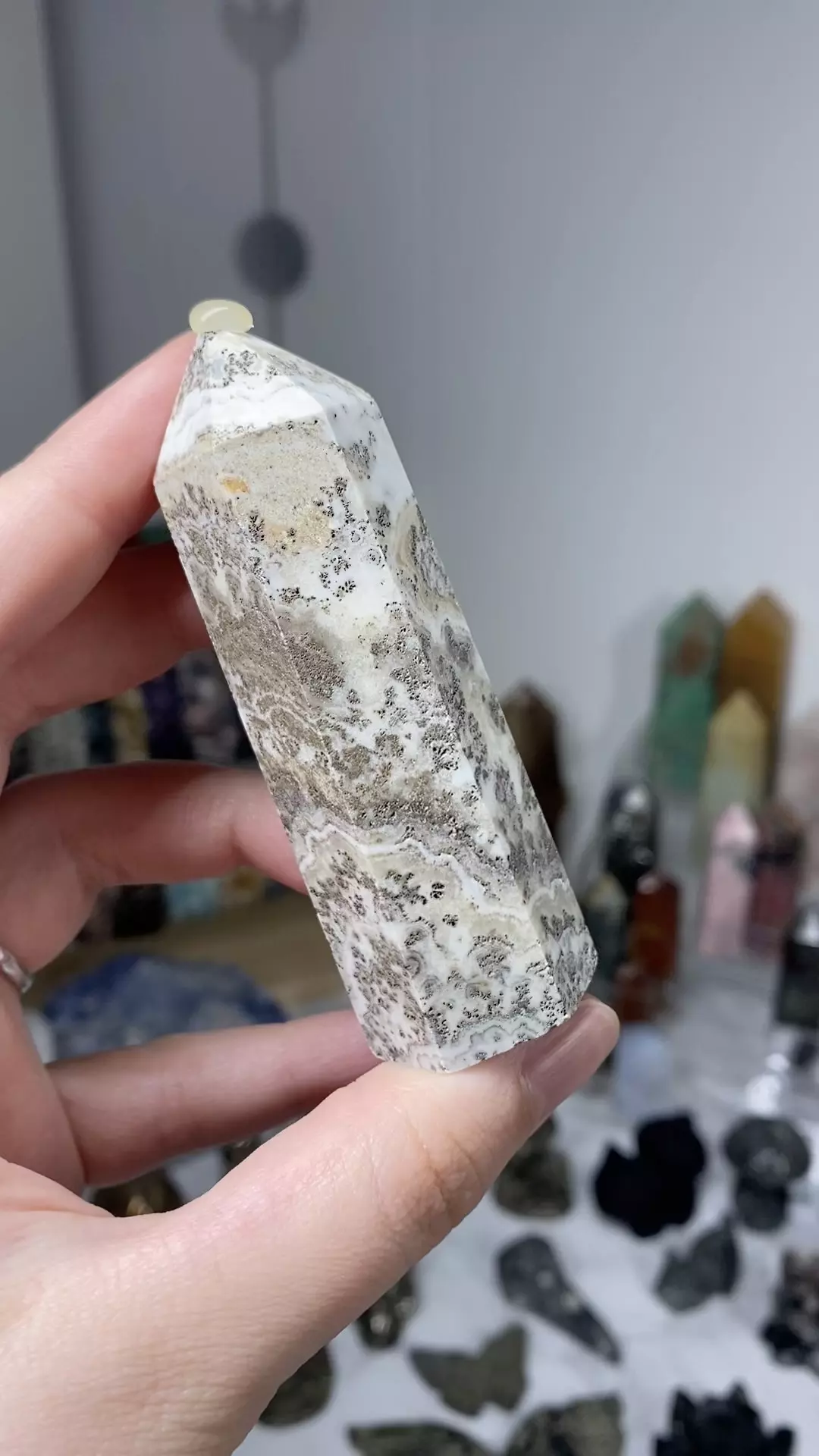 Dendritic calcite tower thumbnail