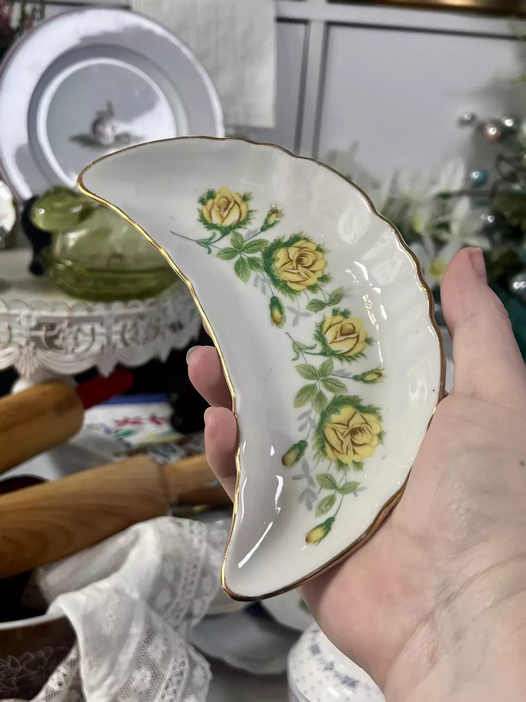 Vintage Yellow roses bone china moon shaped bowl thumbnail