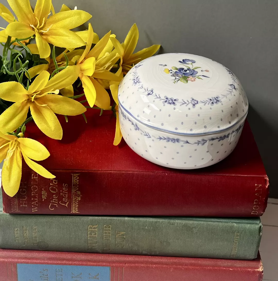 J07. Vintage Nikko Blue Peony Covered Lidded Box or Bon Bon with Lid ca 4" Diameter Japan thumbnail