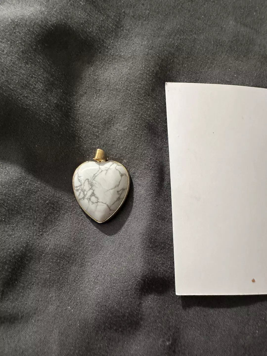 Howlite Pendant thumbnail