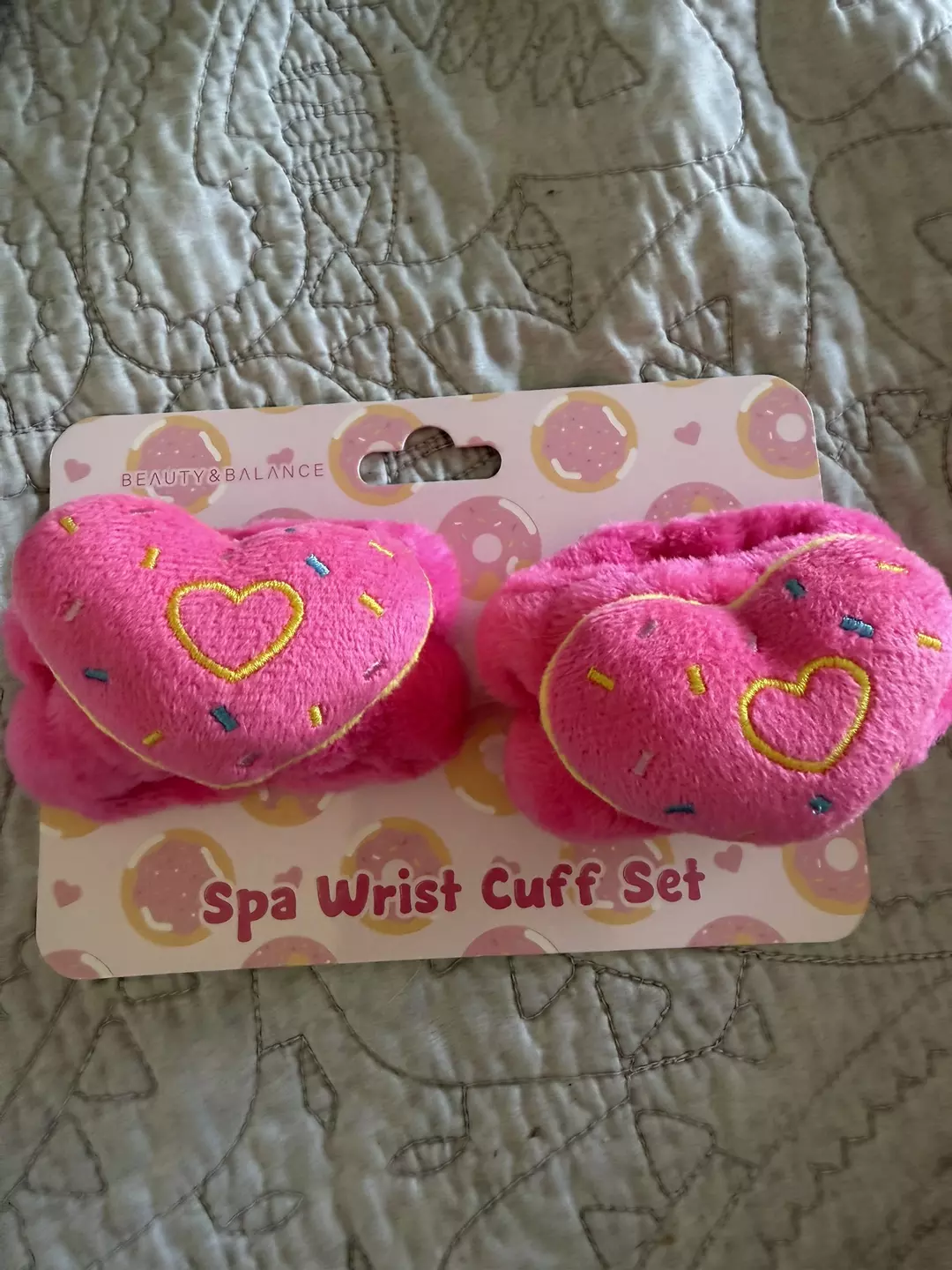 Spa Wrist Cuff Set thumbnail