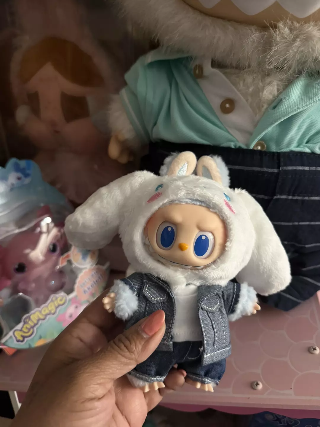 Labubu x Sanrio Cinnamaroll thumbnail