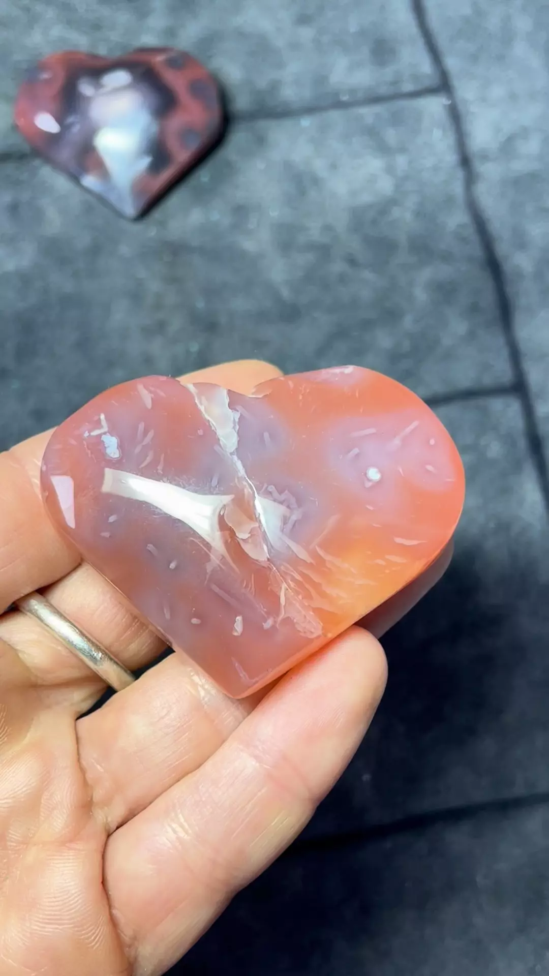 #5 Mozambique Agate Heart thumbnail