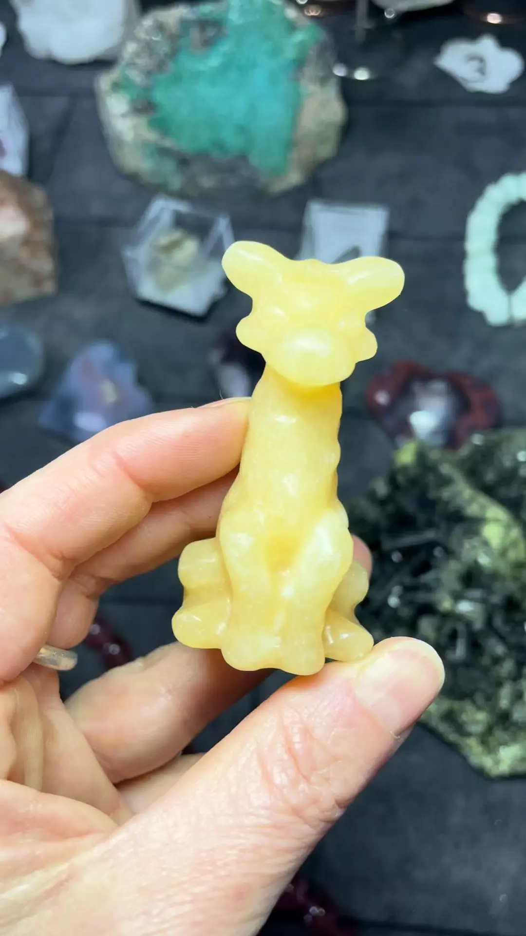 Calcite giraffe  thumbnail