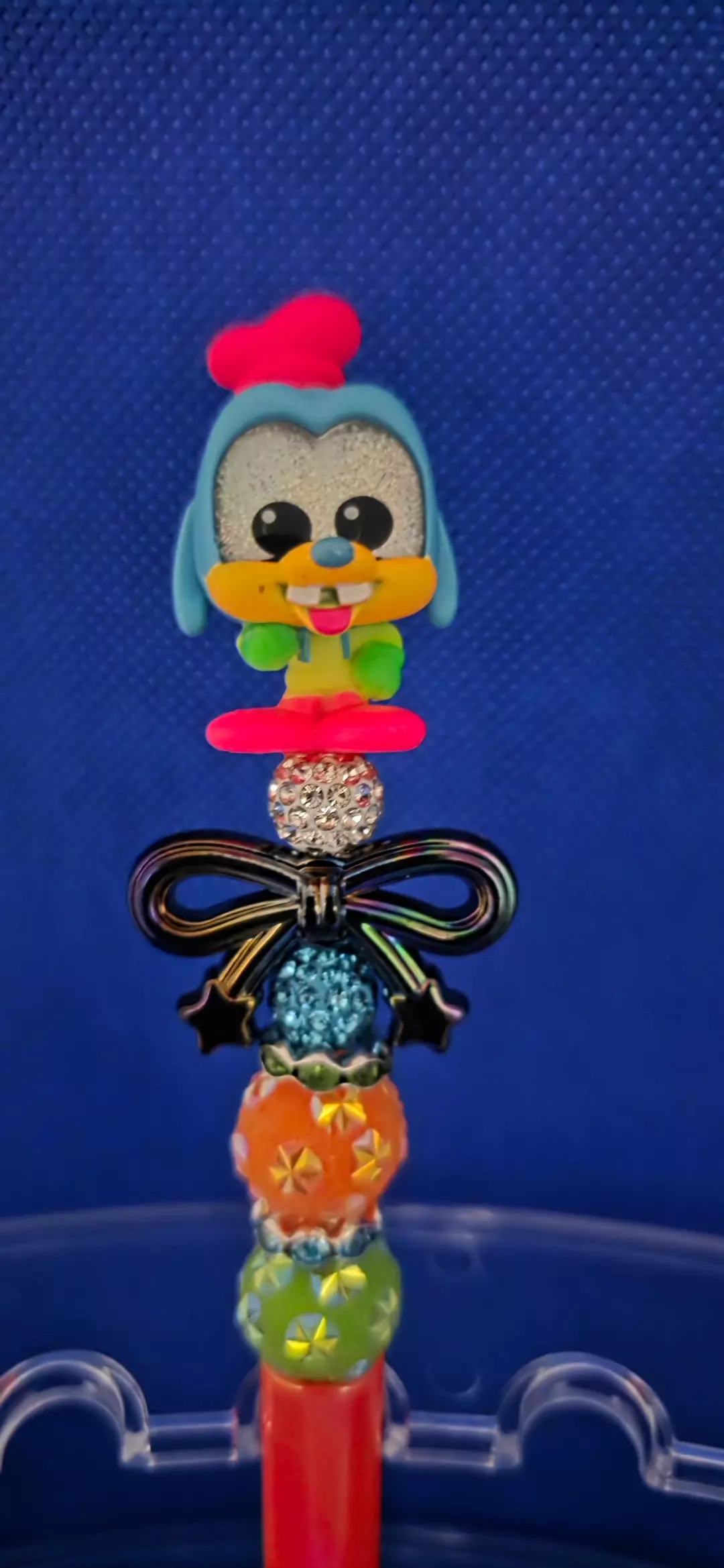 Black light Goofy thumbnail