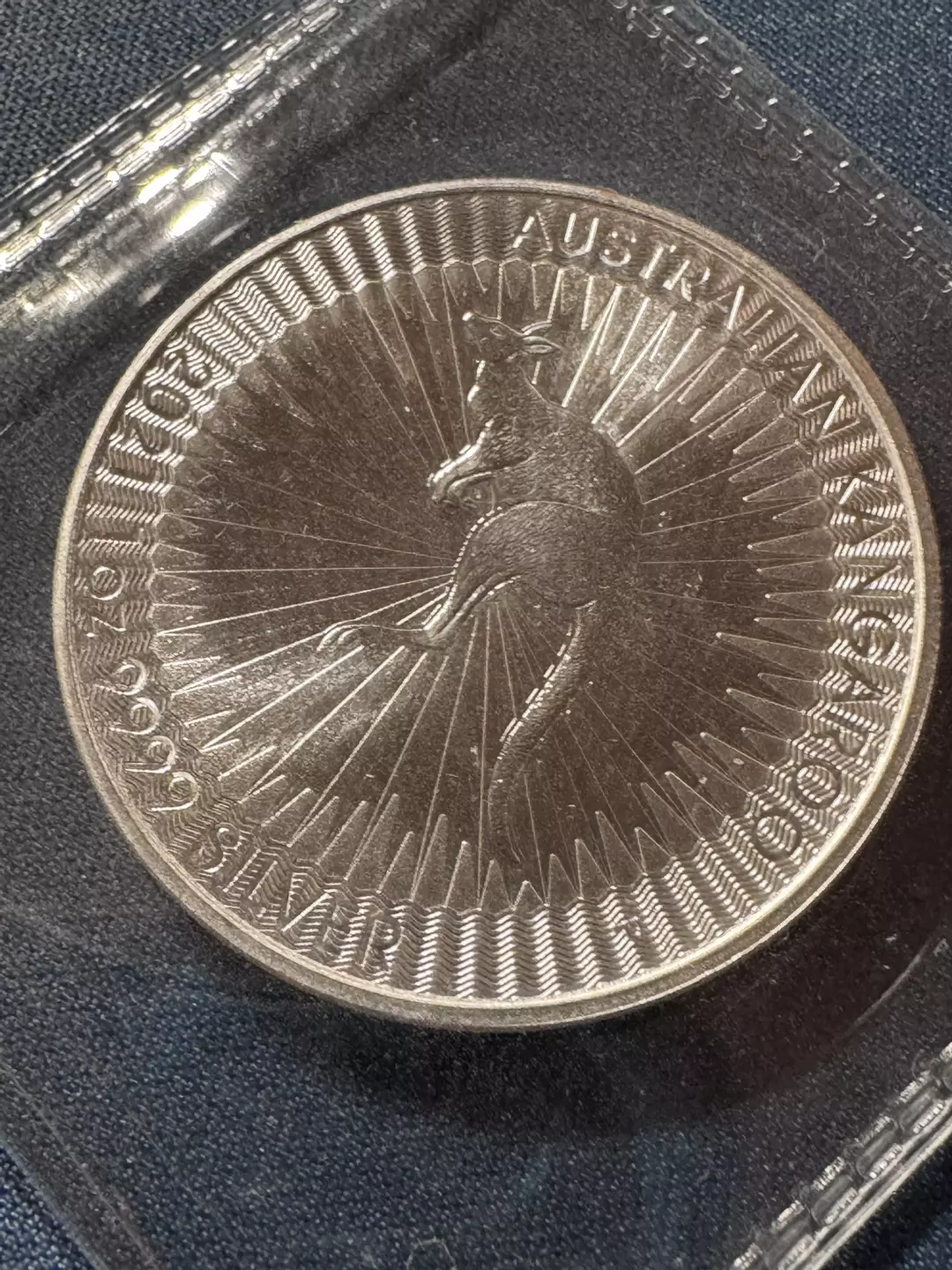 1 oz Silver 2021 Australian Kangaroo Round UNDER MELT thumbnail