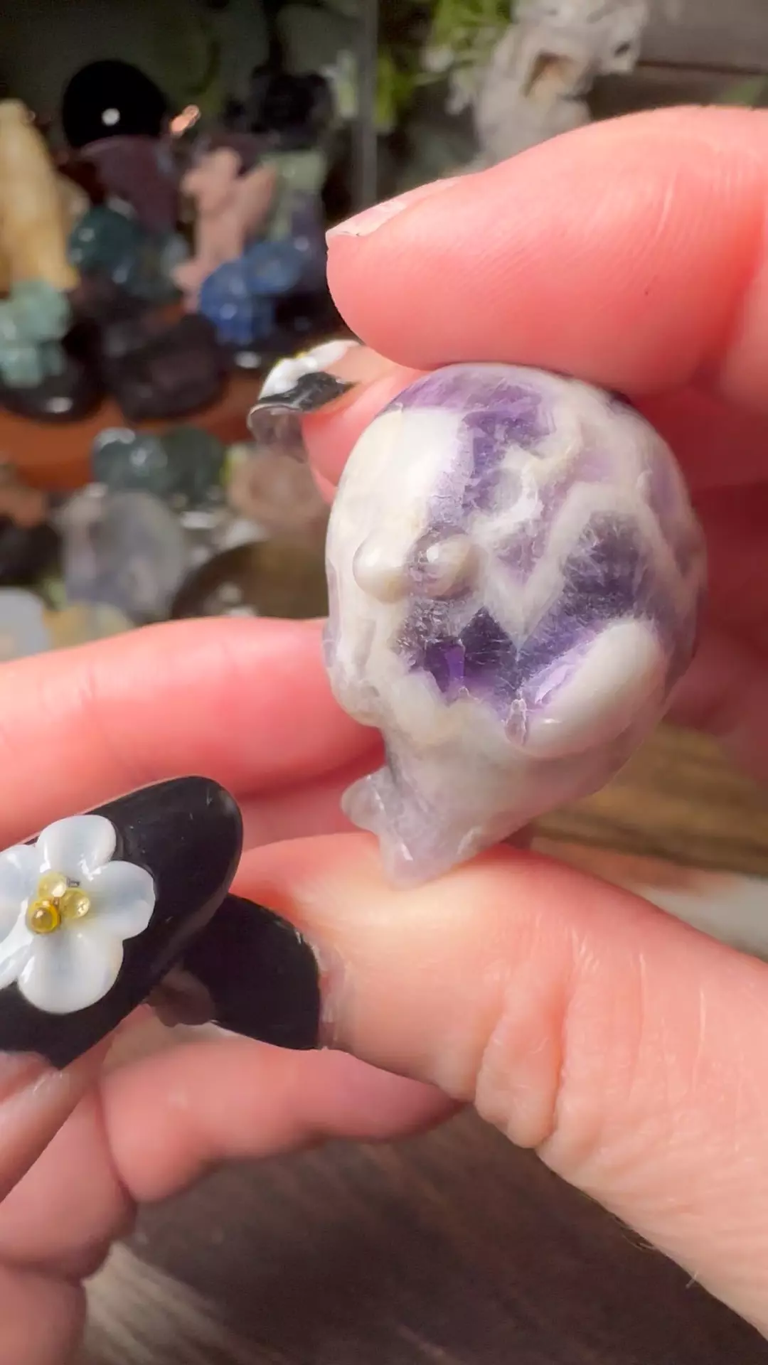 Chevron Amethyst Walrus thumbnail