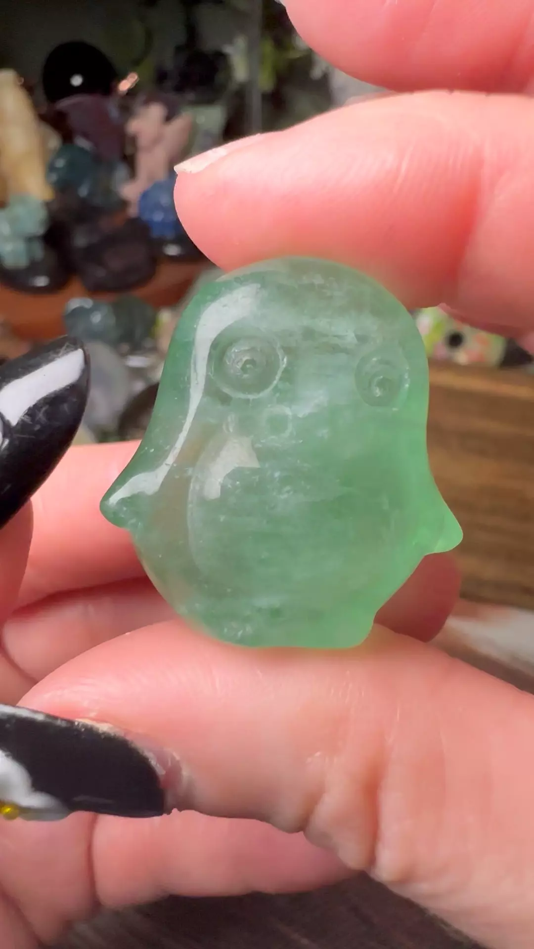 Green Fluorite Penguin  thumbnail