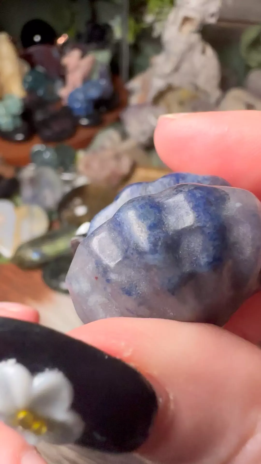 Blue Aventurine Clam Shell thumbnail