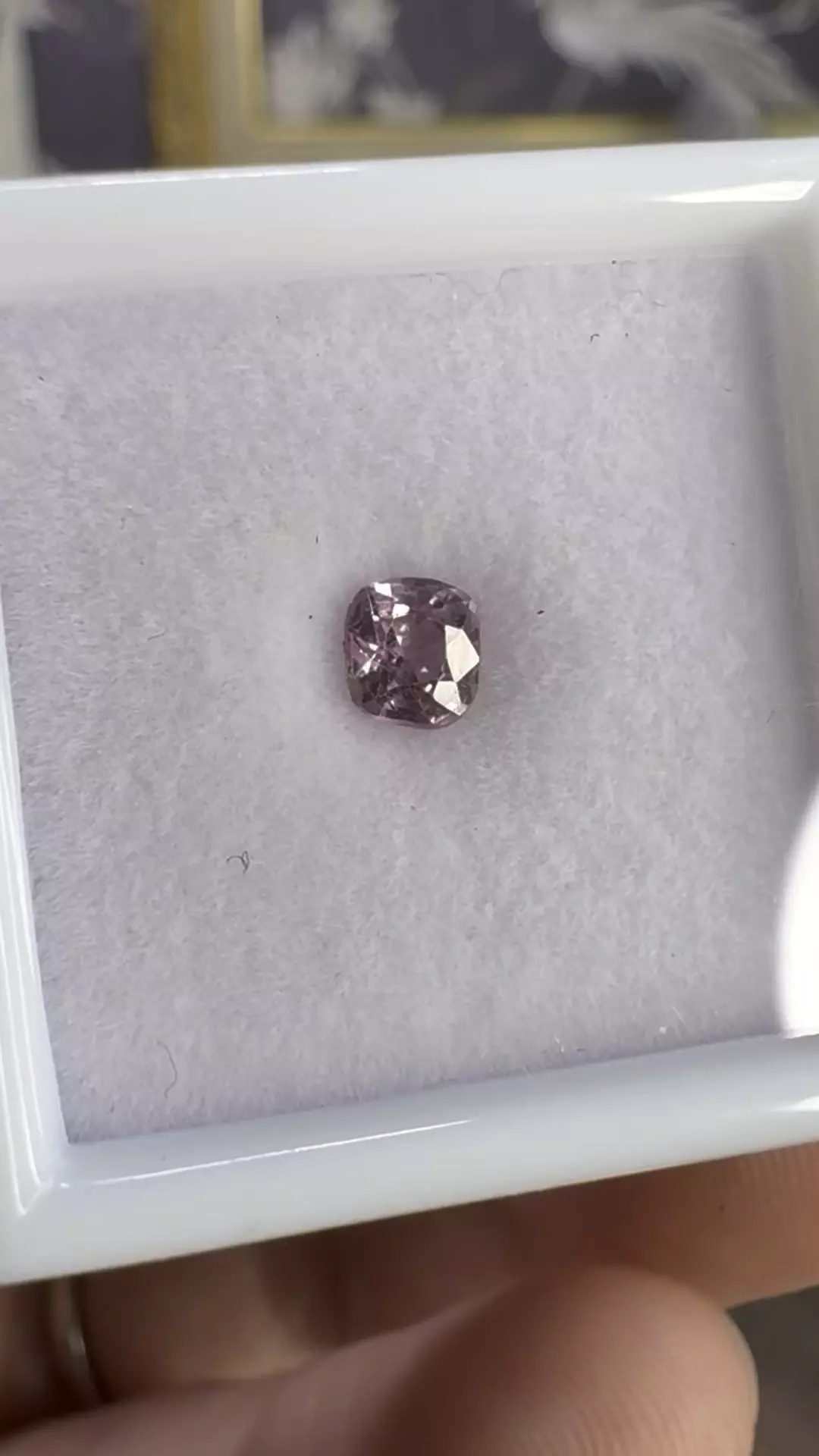 $7| Spinel #93 | 0.4 ct thumbnail