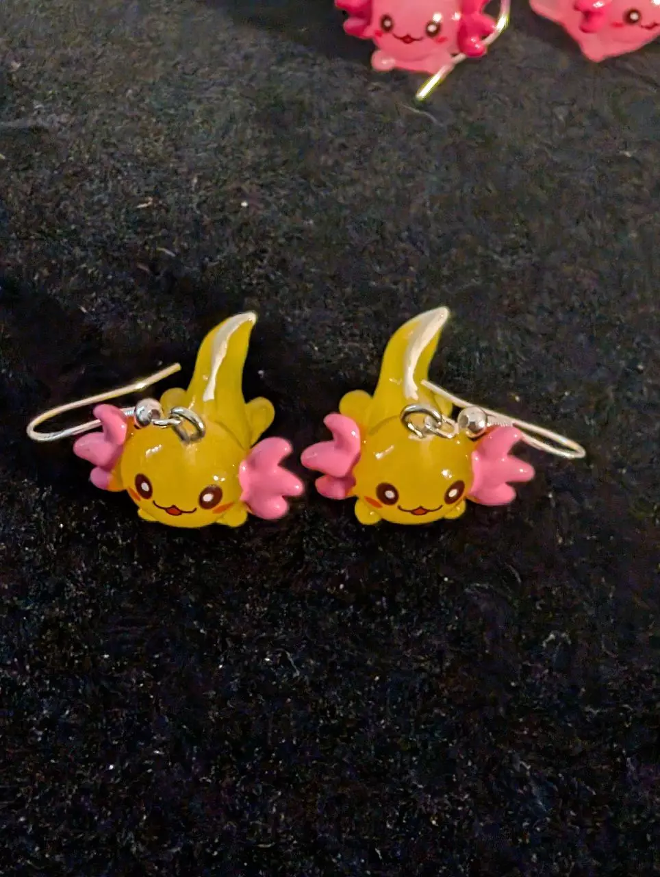 Yellow axolotl  thumbnail