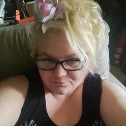 Rainbowunicorn_plant_lady